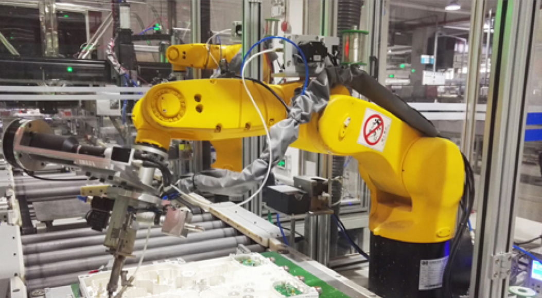 电子元器件锡焊